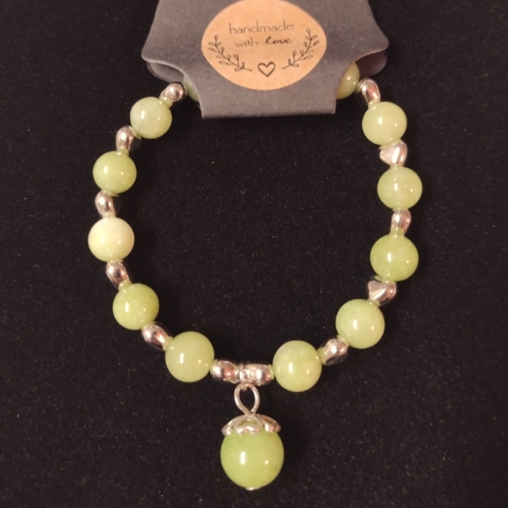 Jade and silver heart dangle bracelet